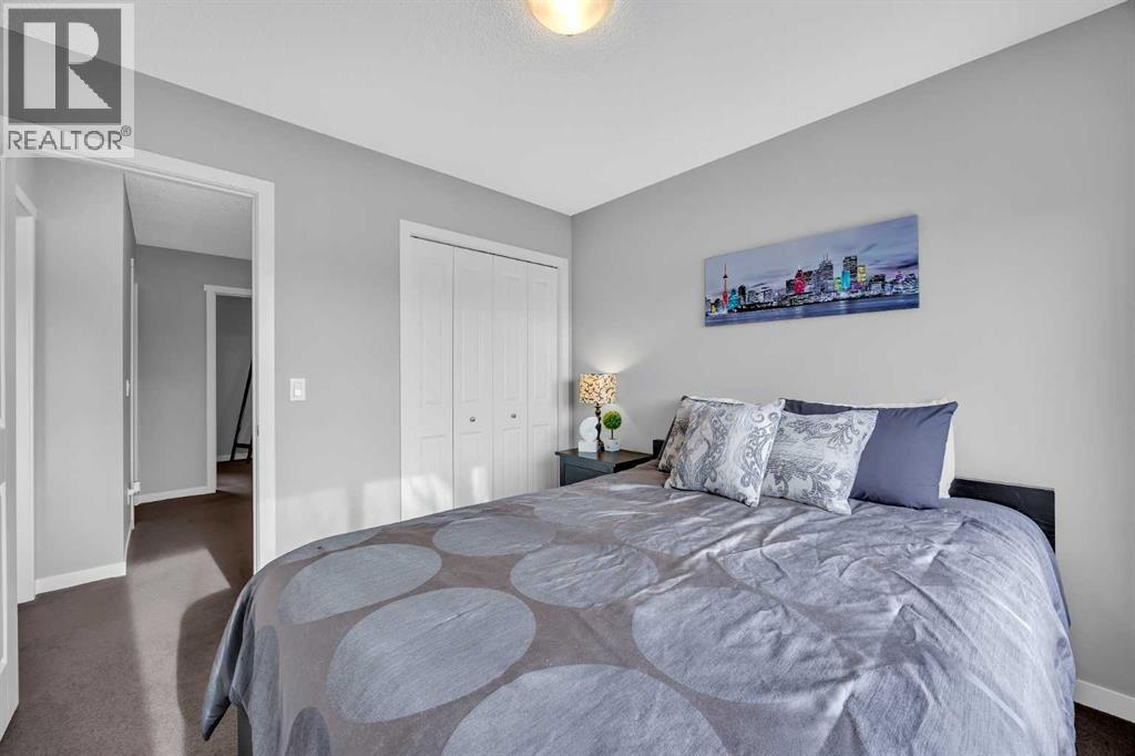 Single Family House for Sale in  Copperpond Landing SE Copperfield Calgary 