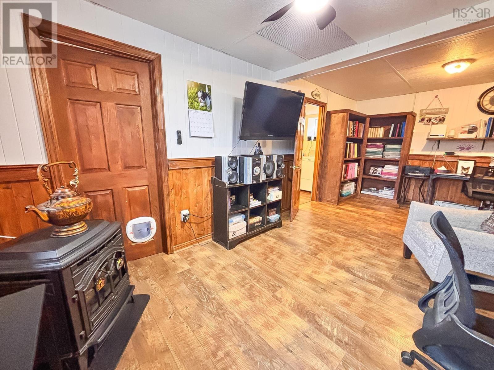 Property 38 of 39 of 660 Pine Grove Road