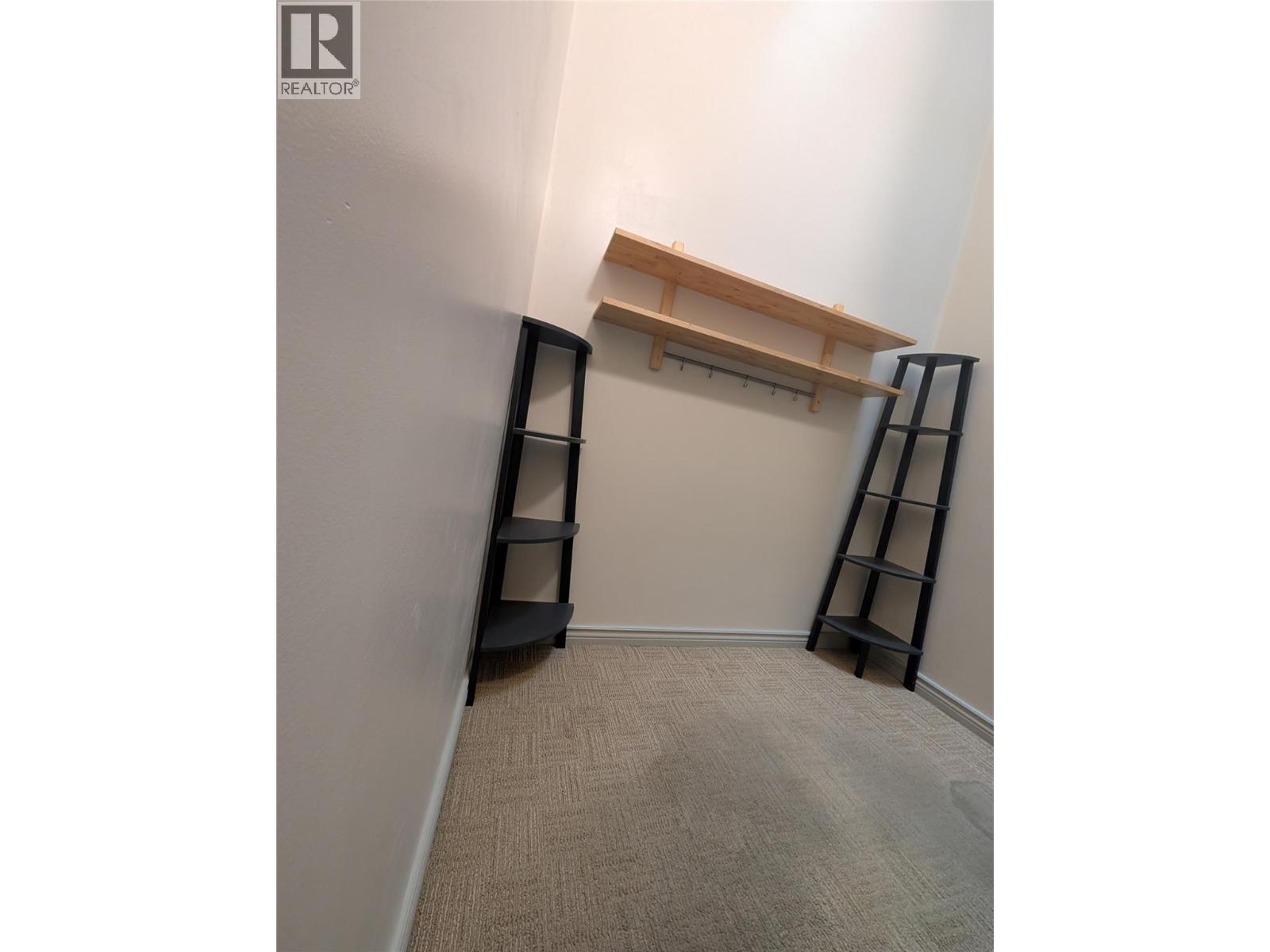 4010 PLEASANT VALLEY Road Unit# C, Vernon