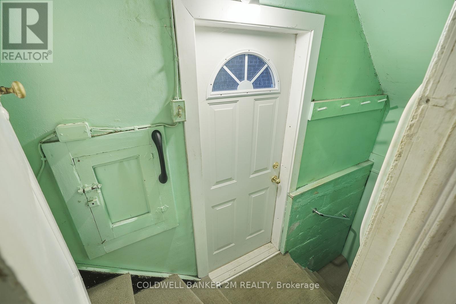 296 BRIAR HILL AVENUE - 31