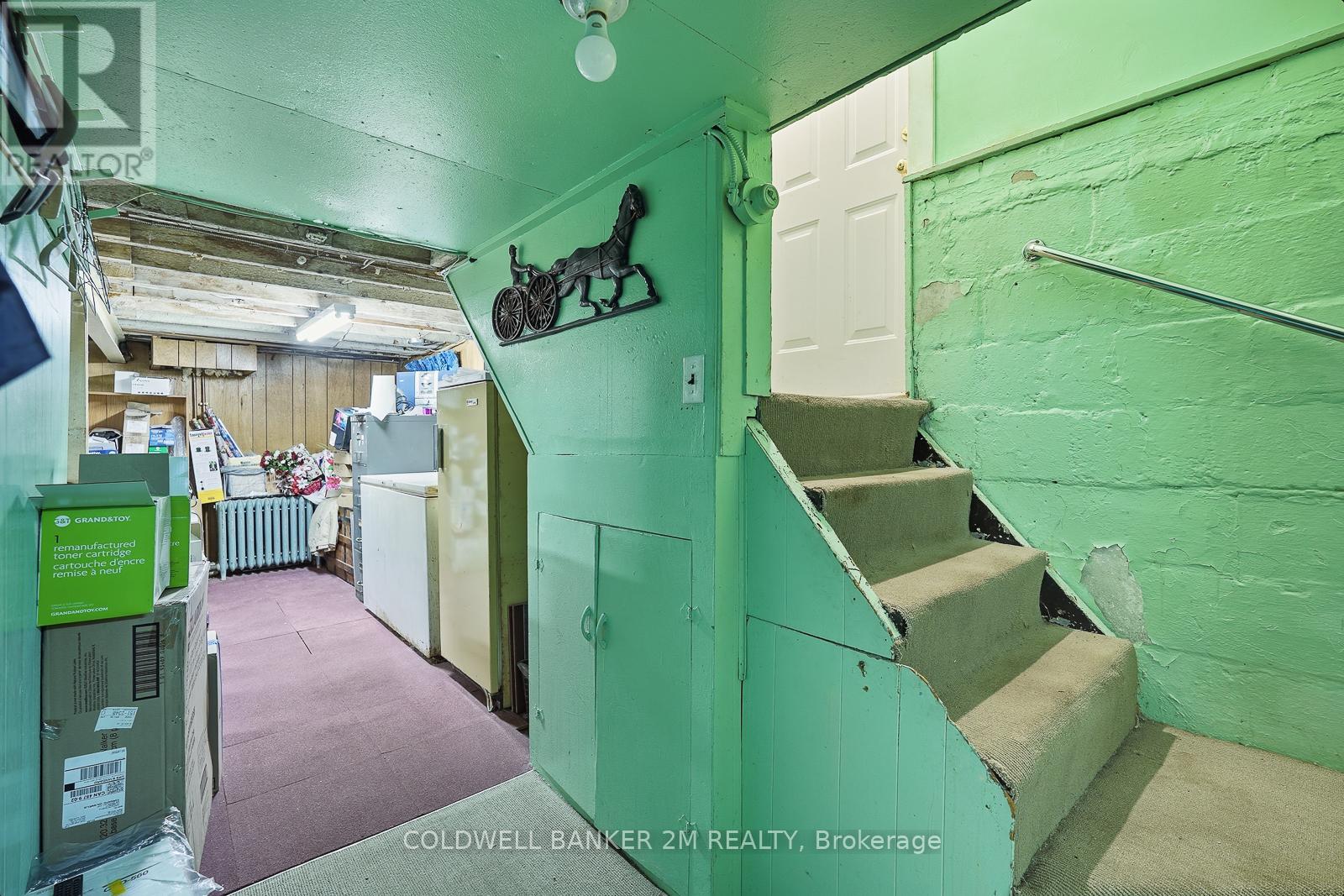 296 BRIAR HILL AVENUE - 32