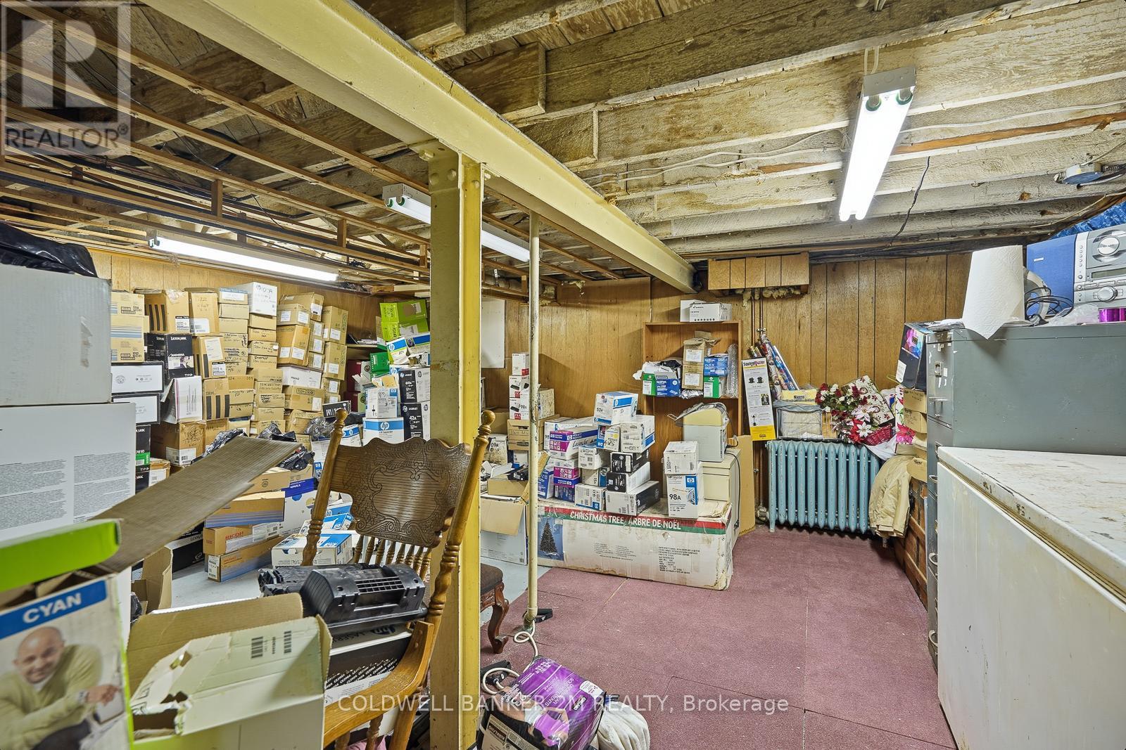 296 BRIAR HILL AVENUE - 33
