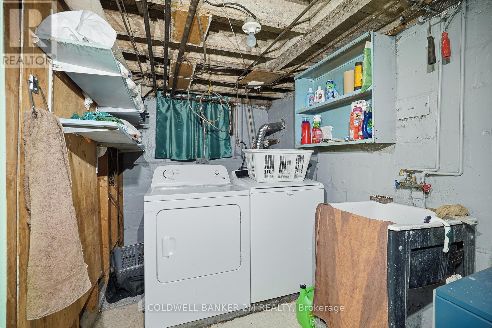 296 BRIAR HILL AVENUE - 35