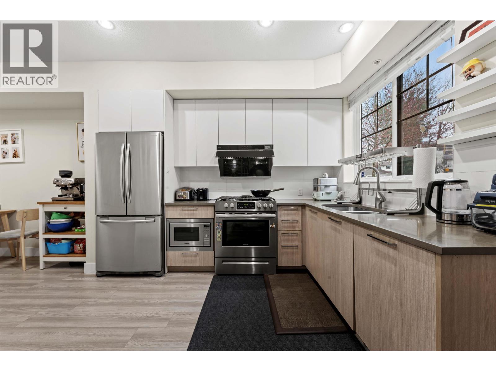 7 5132 CANADA Way - photo 2