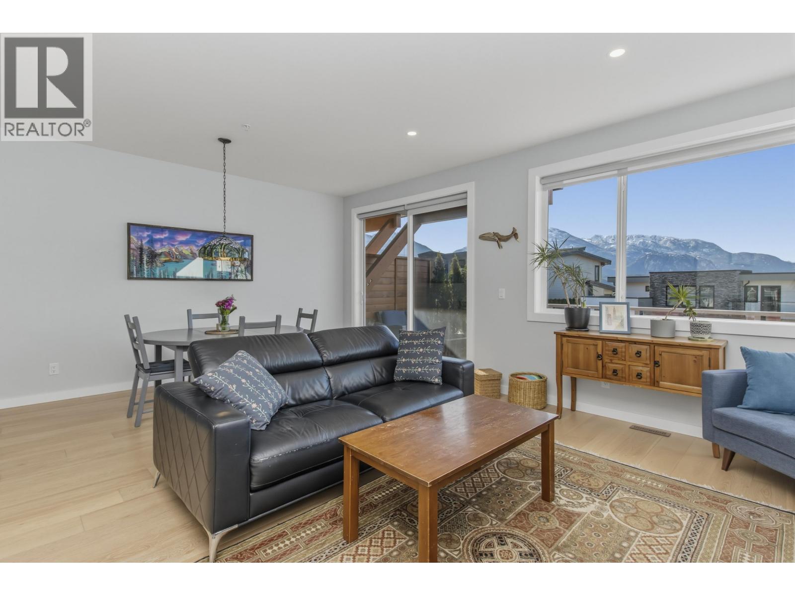 41314 HORIZON DRIVE, Squamish