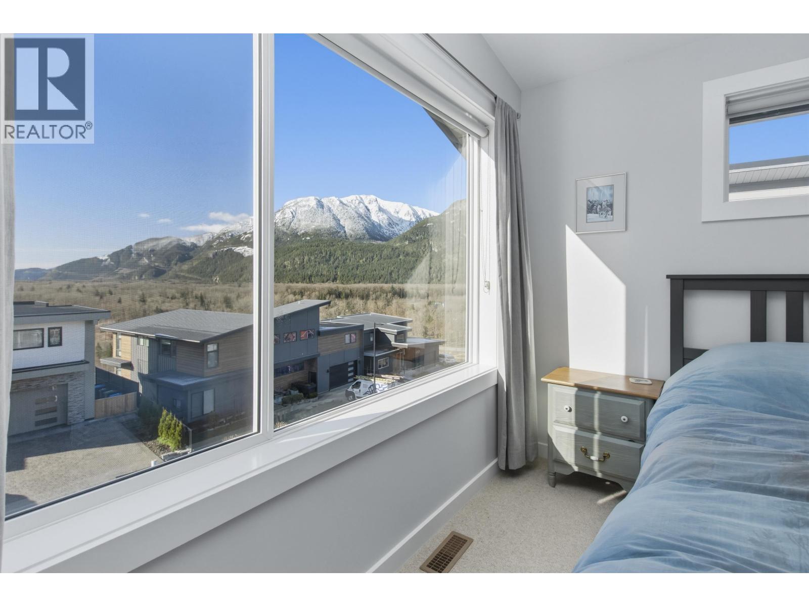 41314 HORIZON DRIVE, Squamish