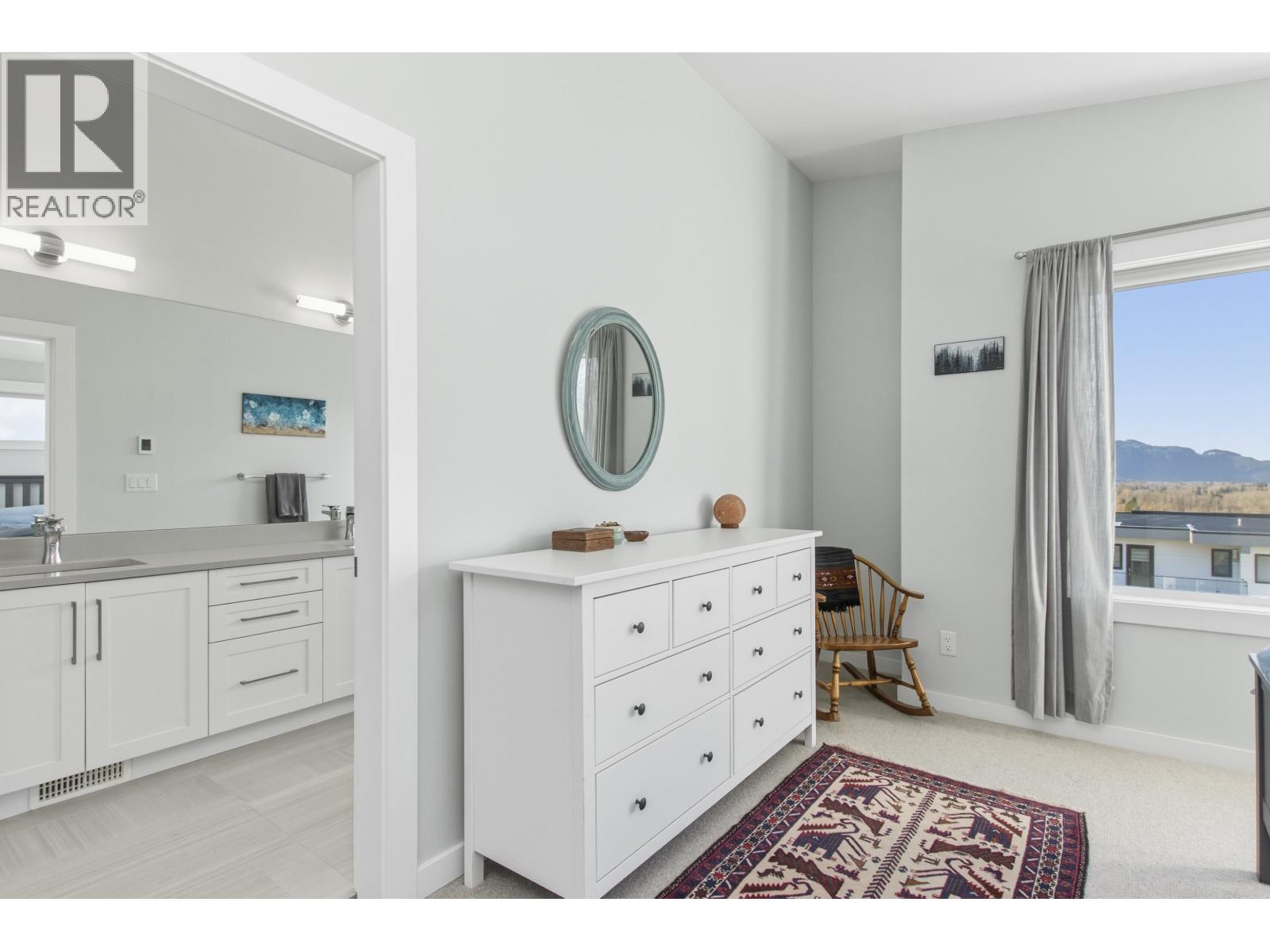 41314 HORIZON DRIVE, Squamish