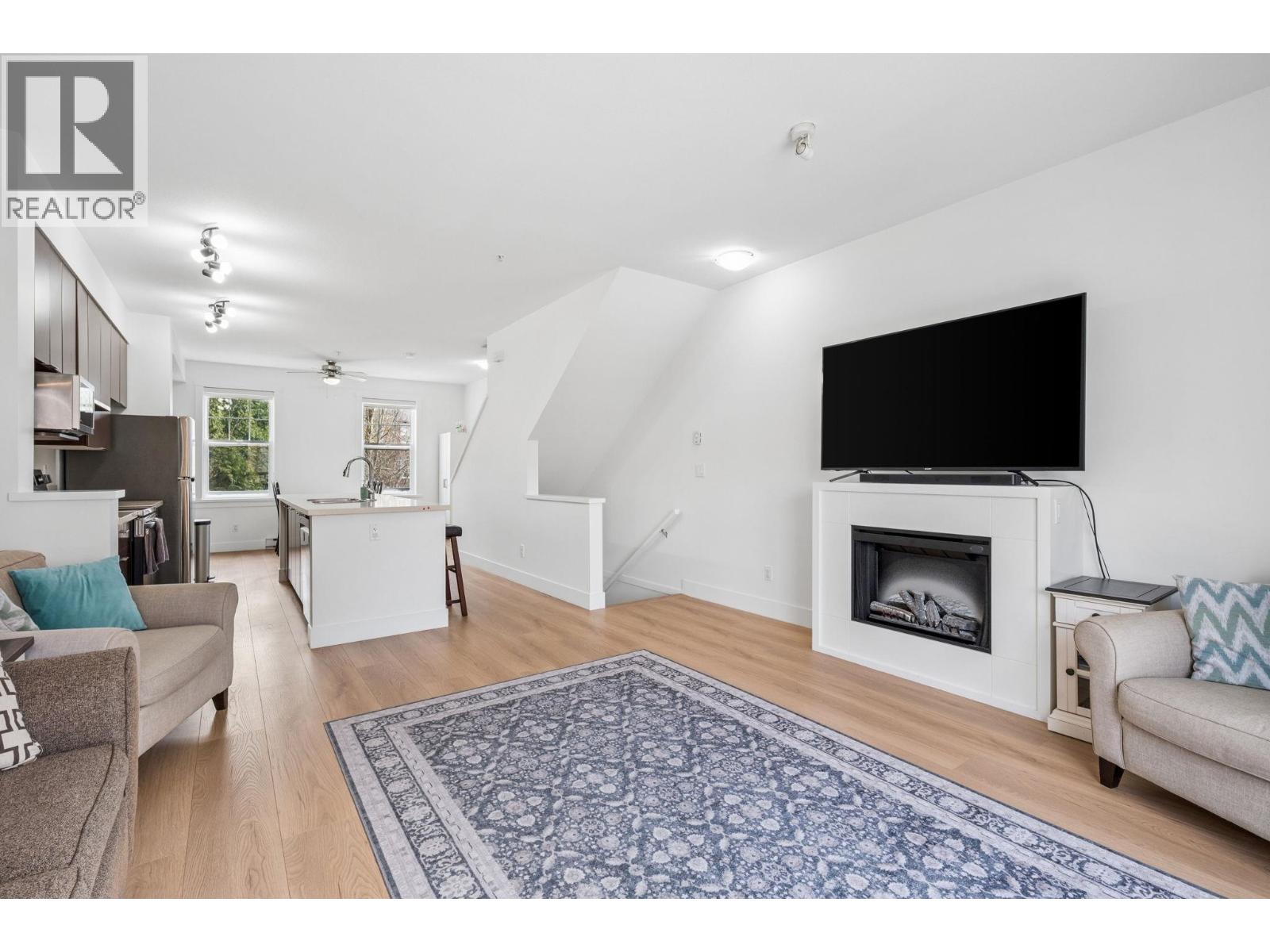 38 19572 FRASER WAY — photo 11