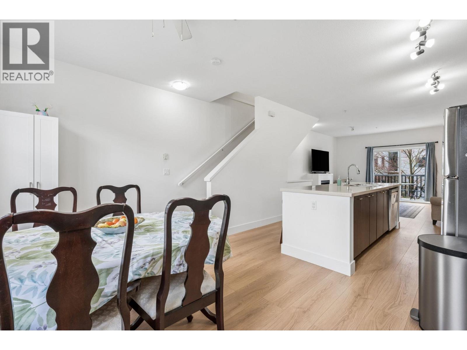 38 19572 FRASER WAY — photo 19