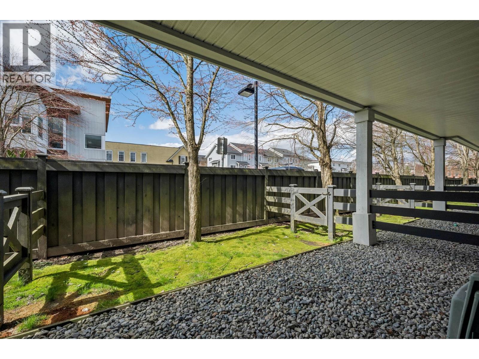 38 19572 FRASER WAY — photo 31