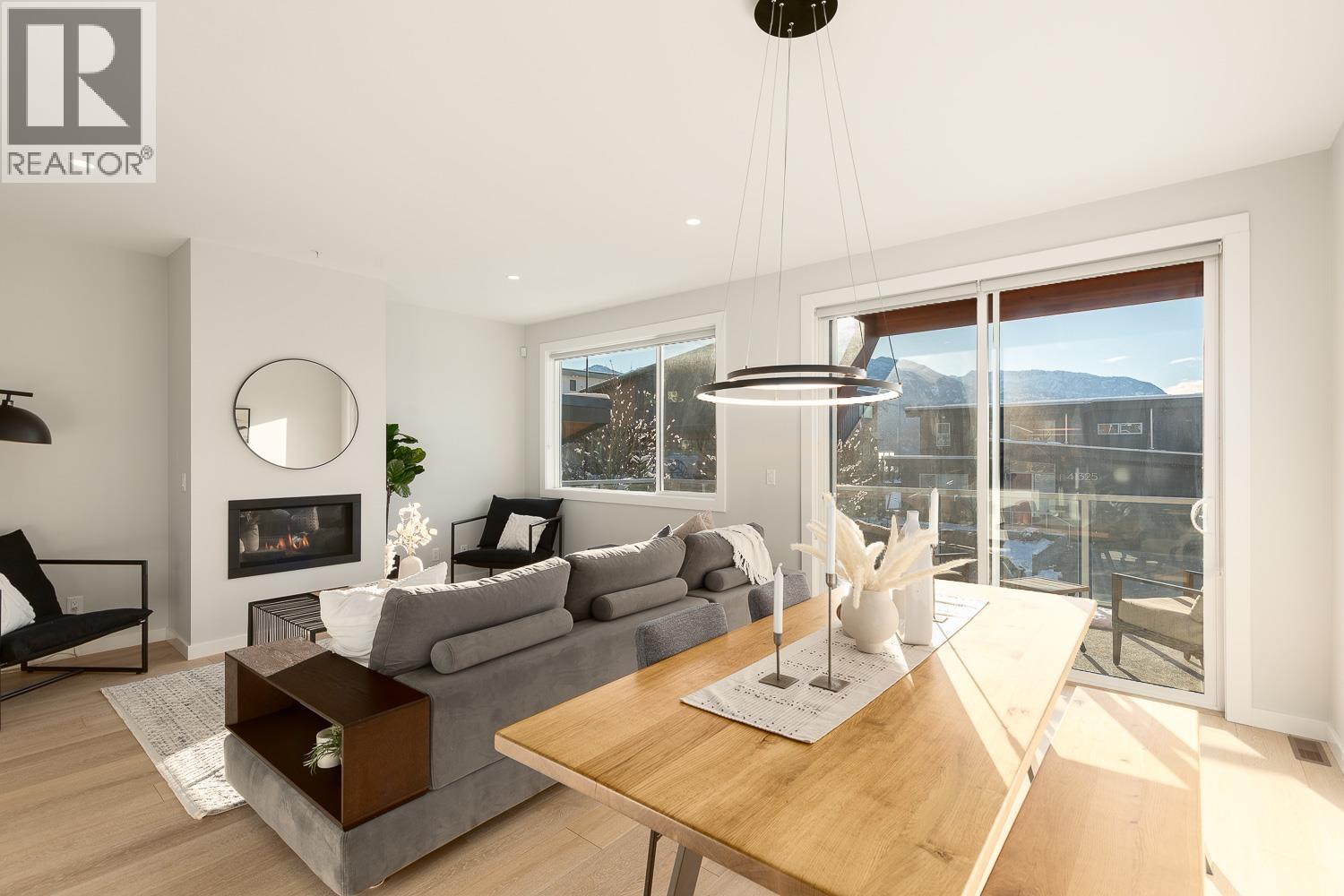 41324 HORIZON DRIVE, Squamish