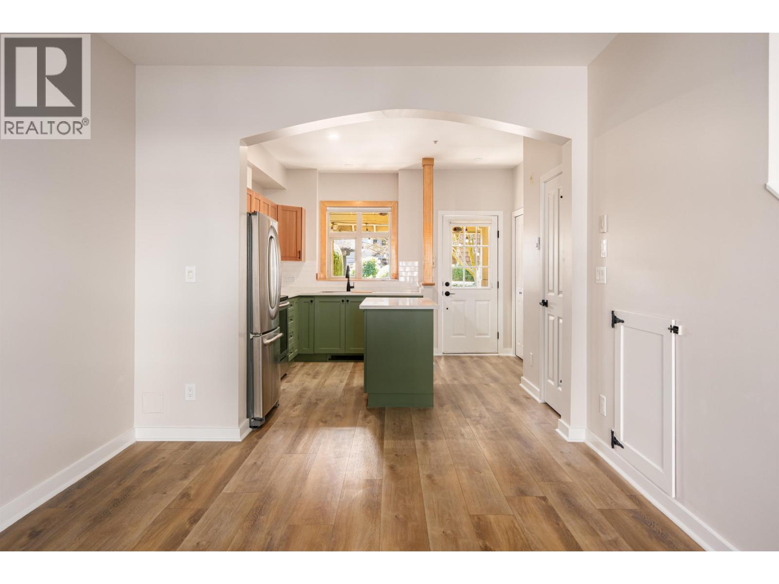 225 18 JACK MAHONY PLACE, New Westminster