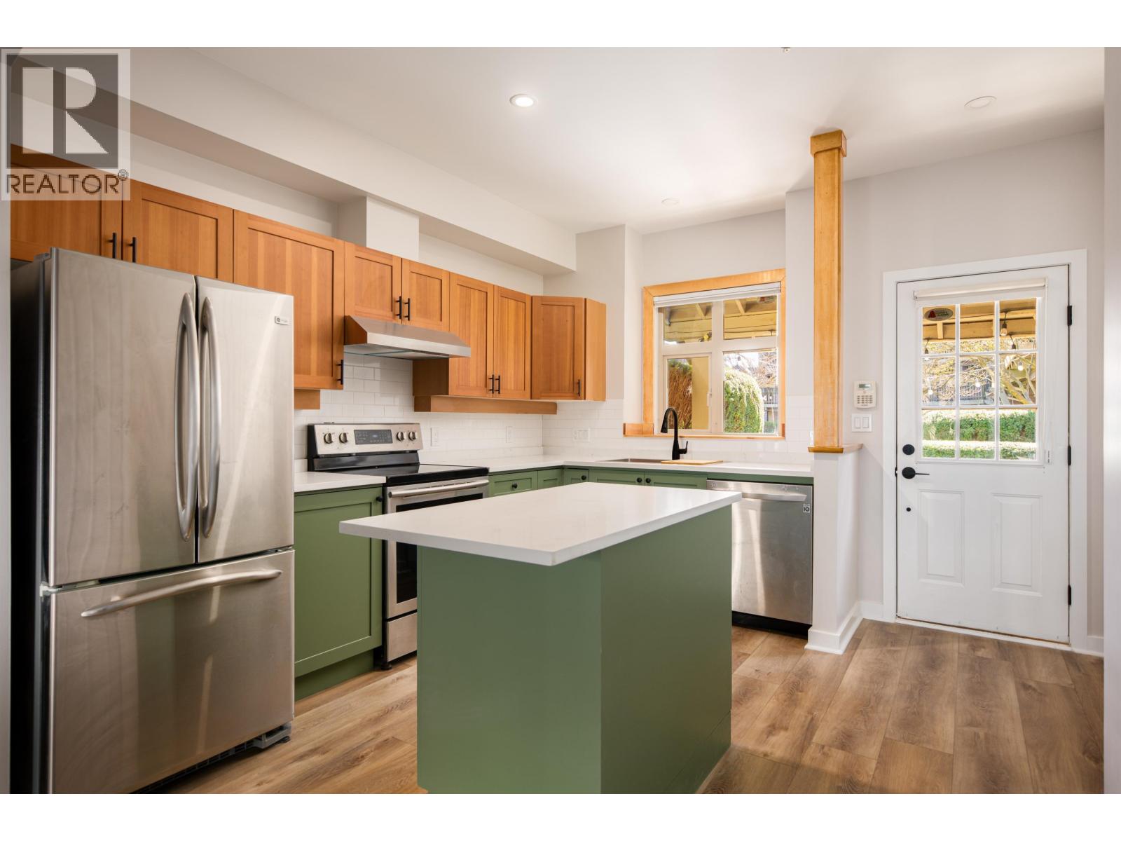 225 18 JACK MAHONY PLACE, New Westminster