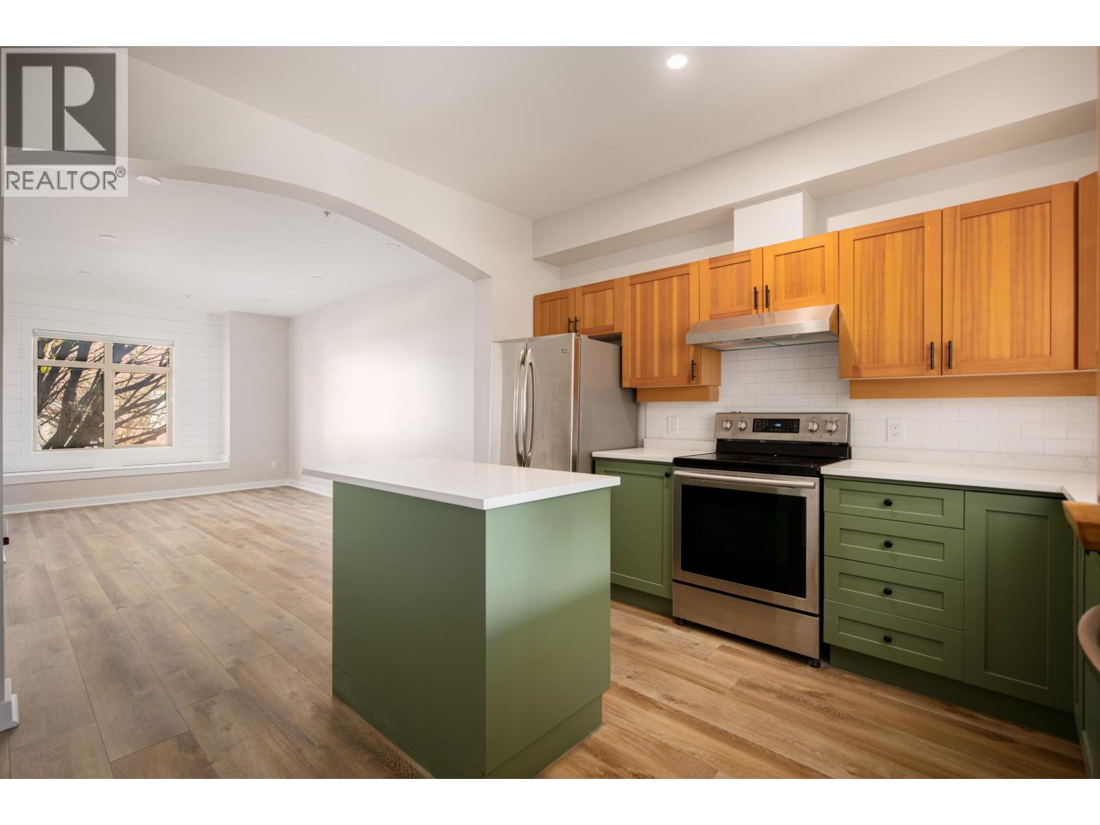 225 18 JACK MAHONY PLACE, New Westminster