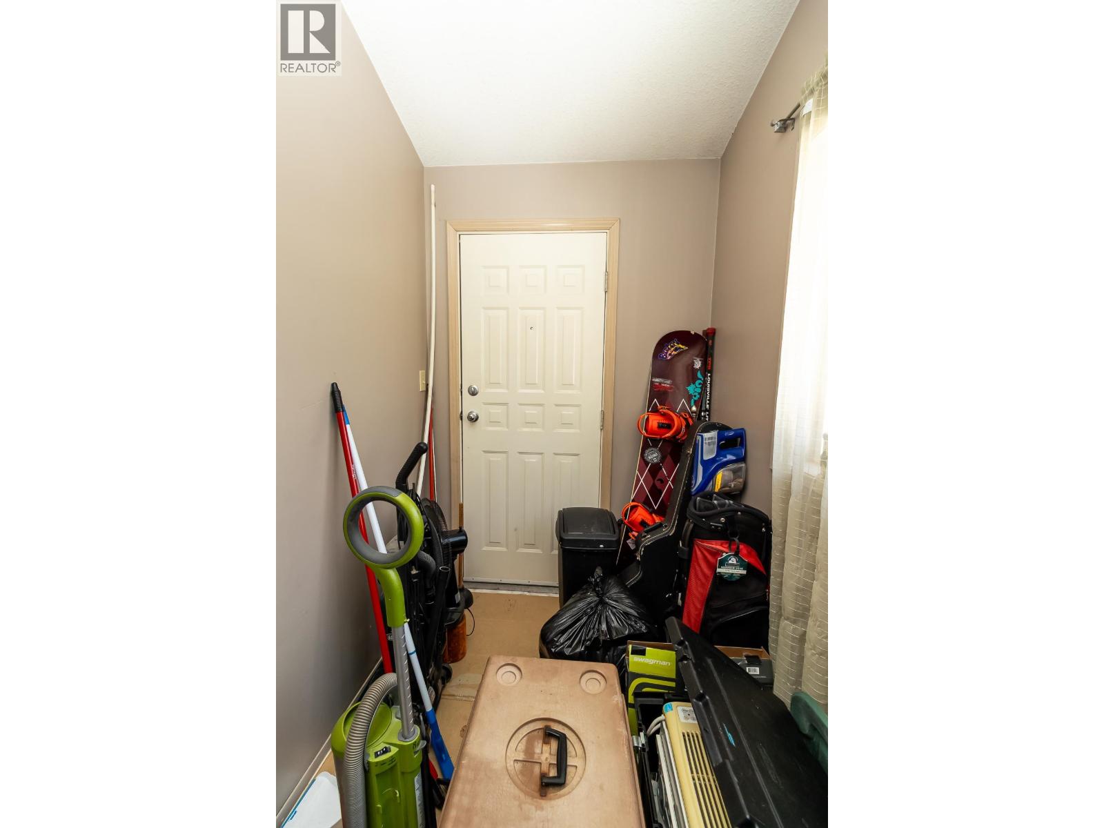 #6-4305 LAKELSE Avenue, Terrace