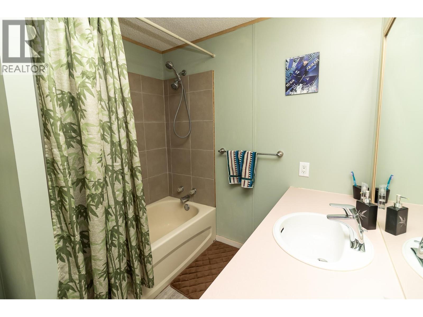 #6-4305 LAKELSE Avenue, Terrace