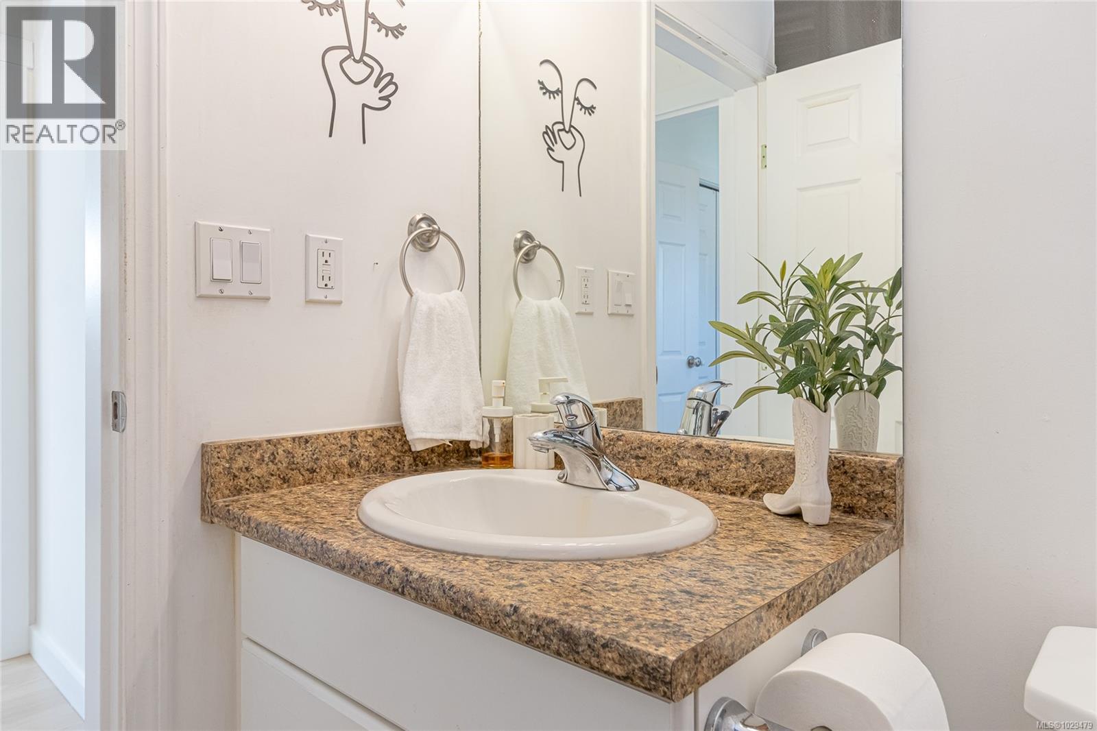 125 STANFORD AVE W - 26