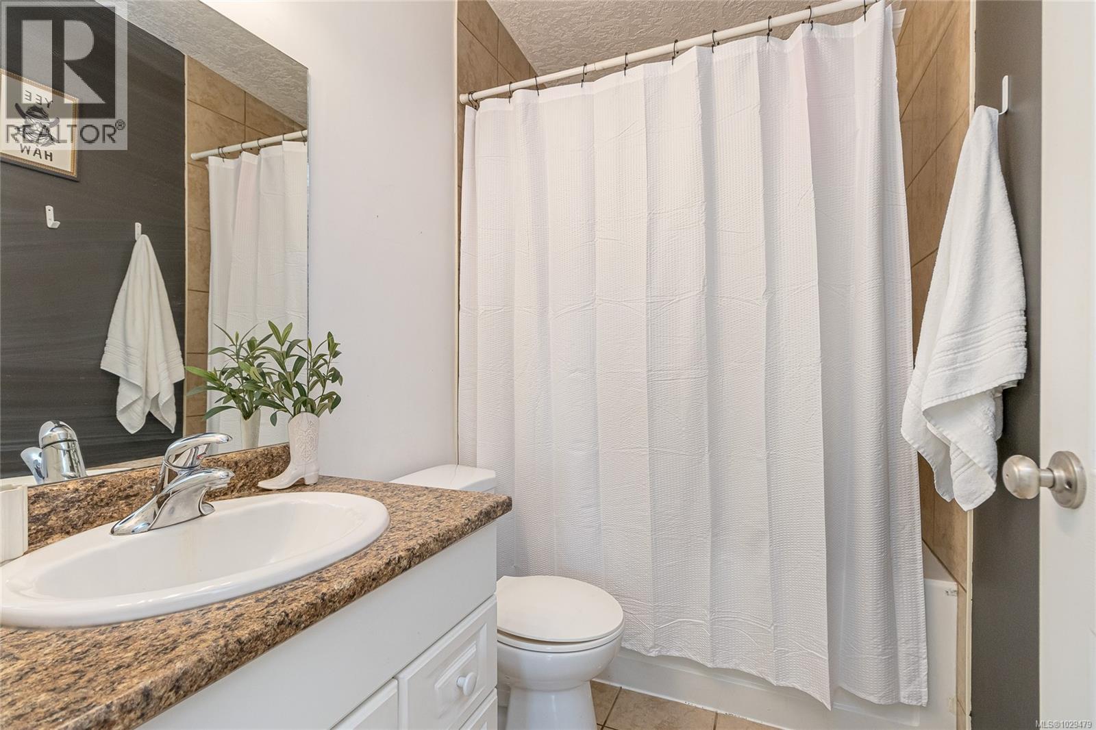 125 STANFORD AVE W - 8