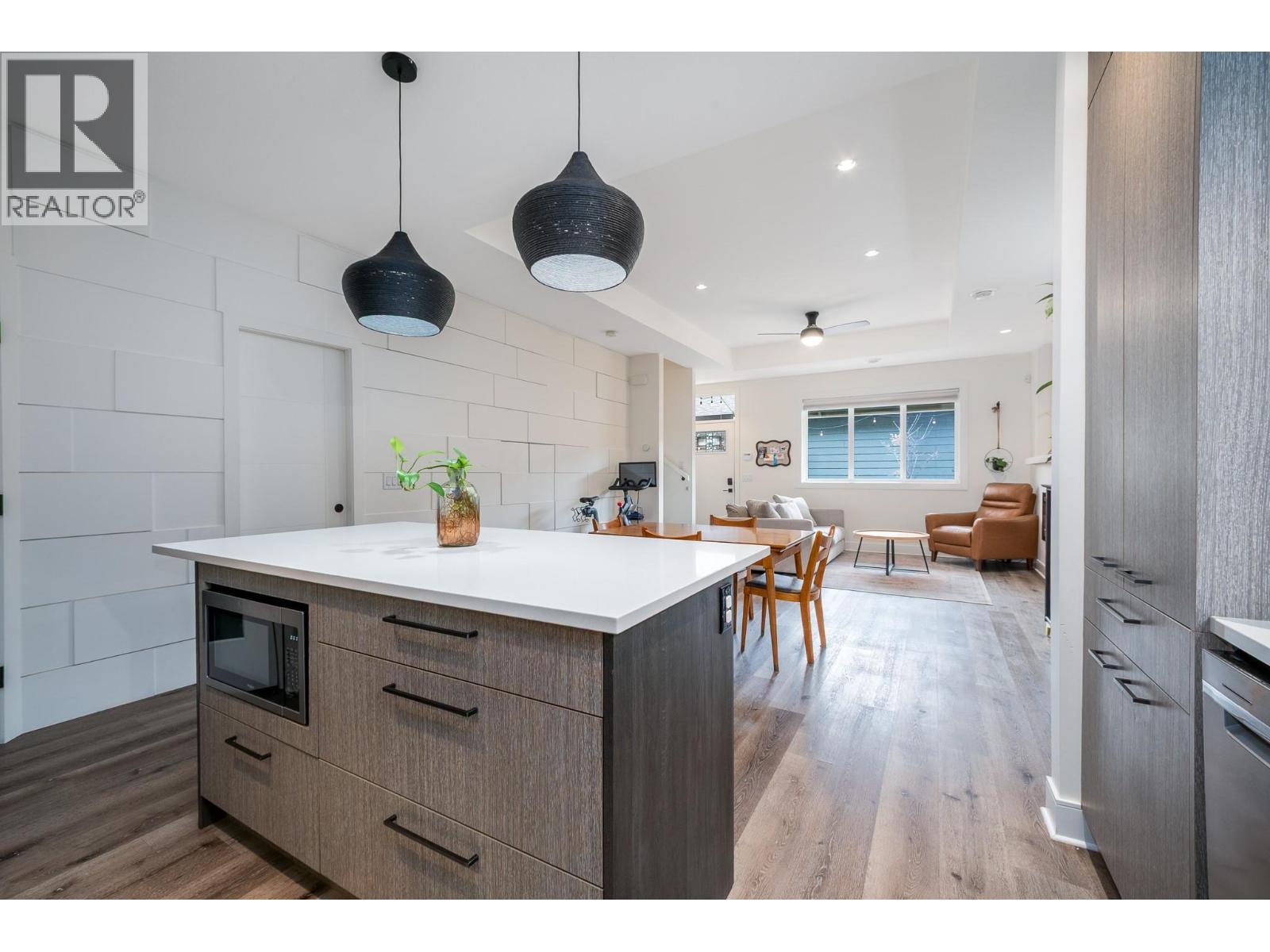 #4 805 BURNE AVENUE - 7