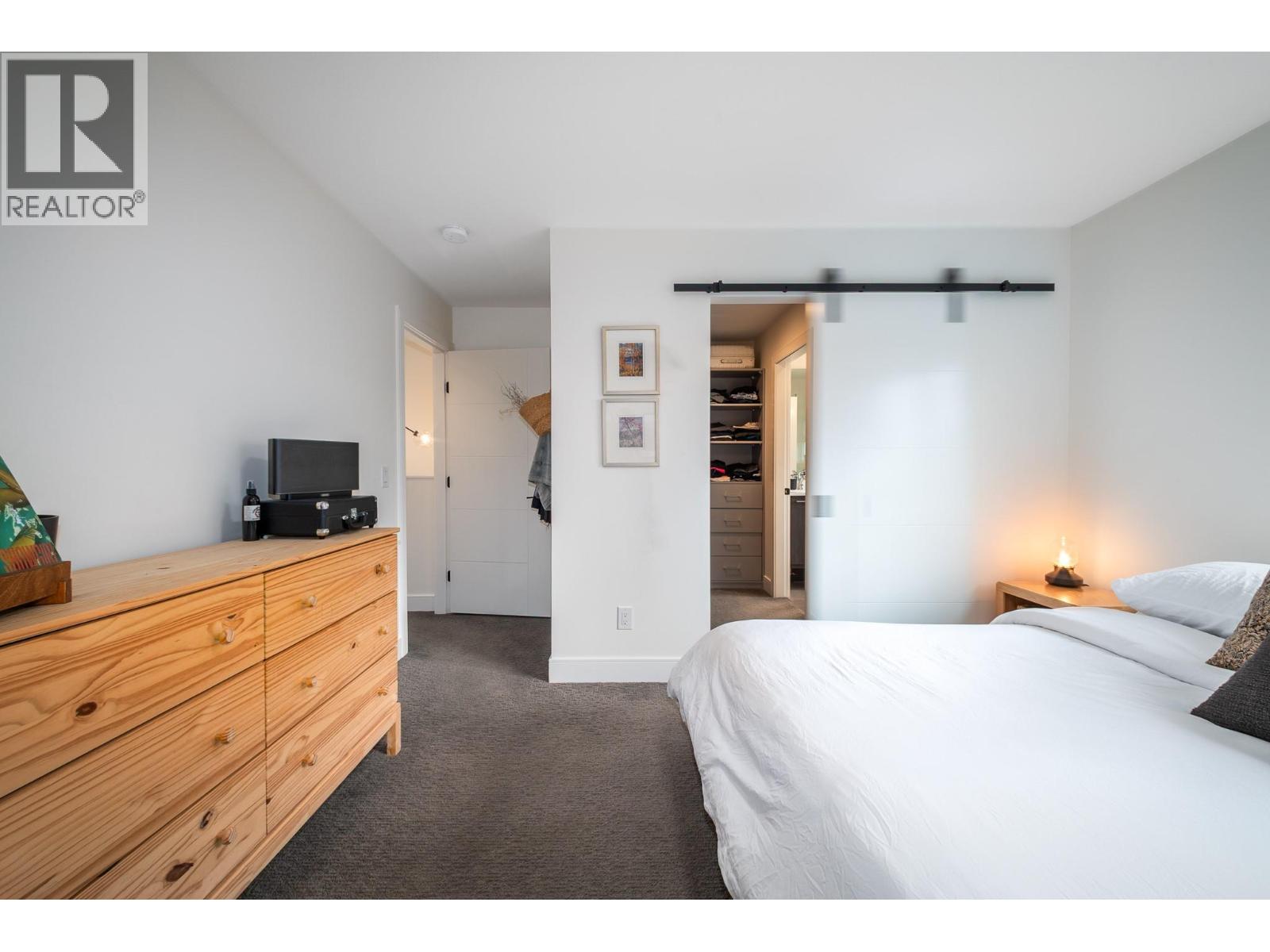 #4 805 BURNE AVENUE - 16