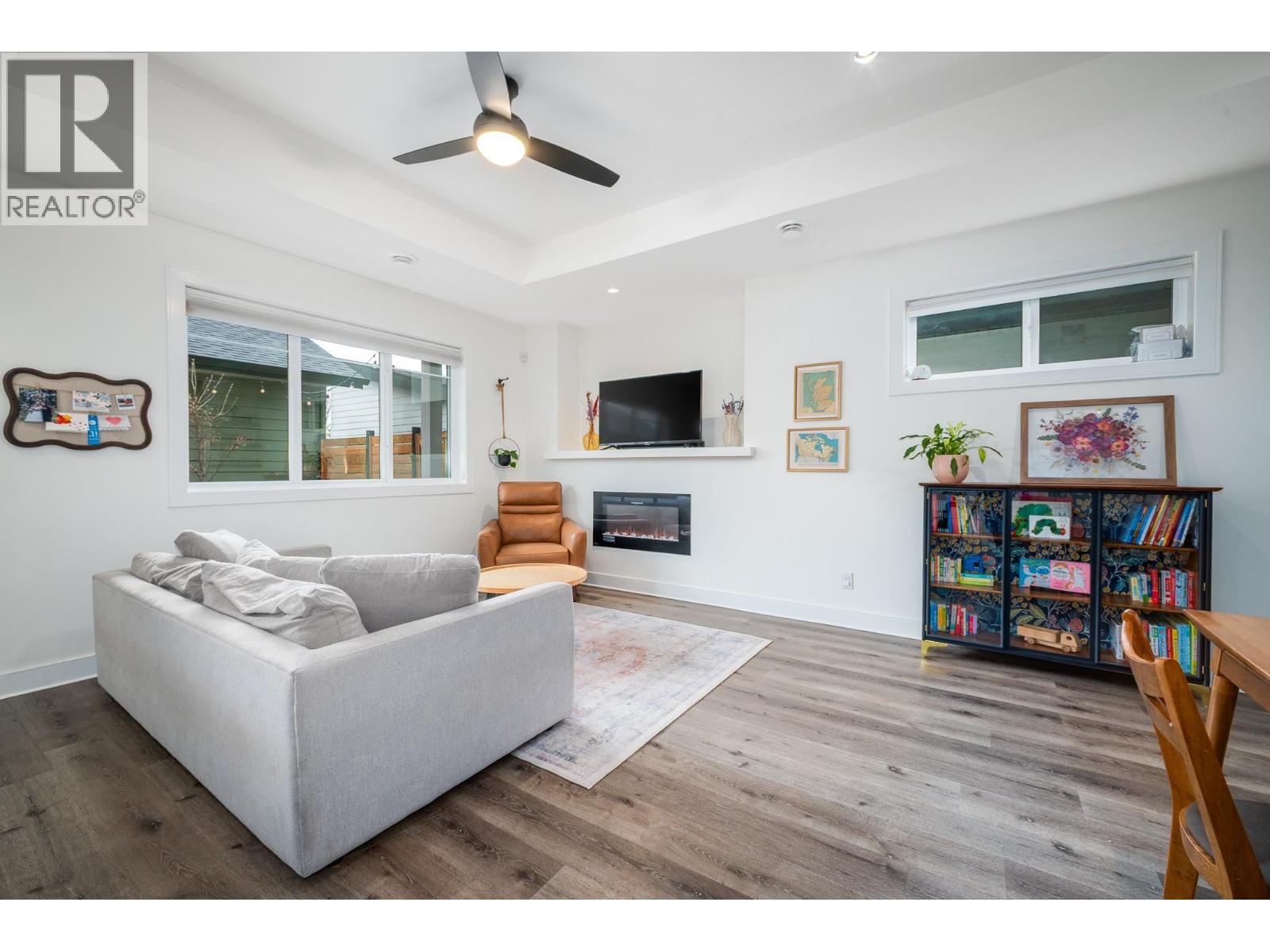 #4 805 BURNE AVENUE - Image 3