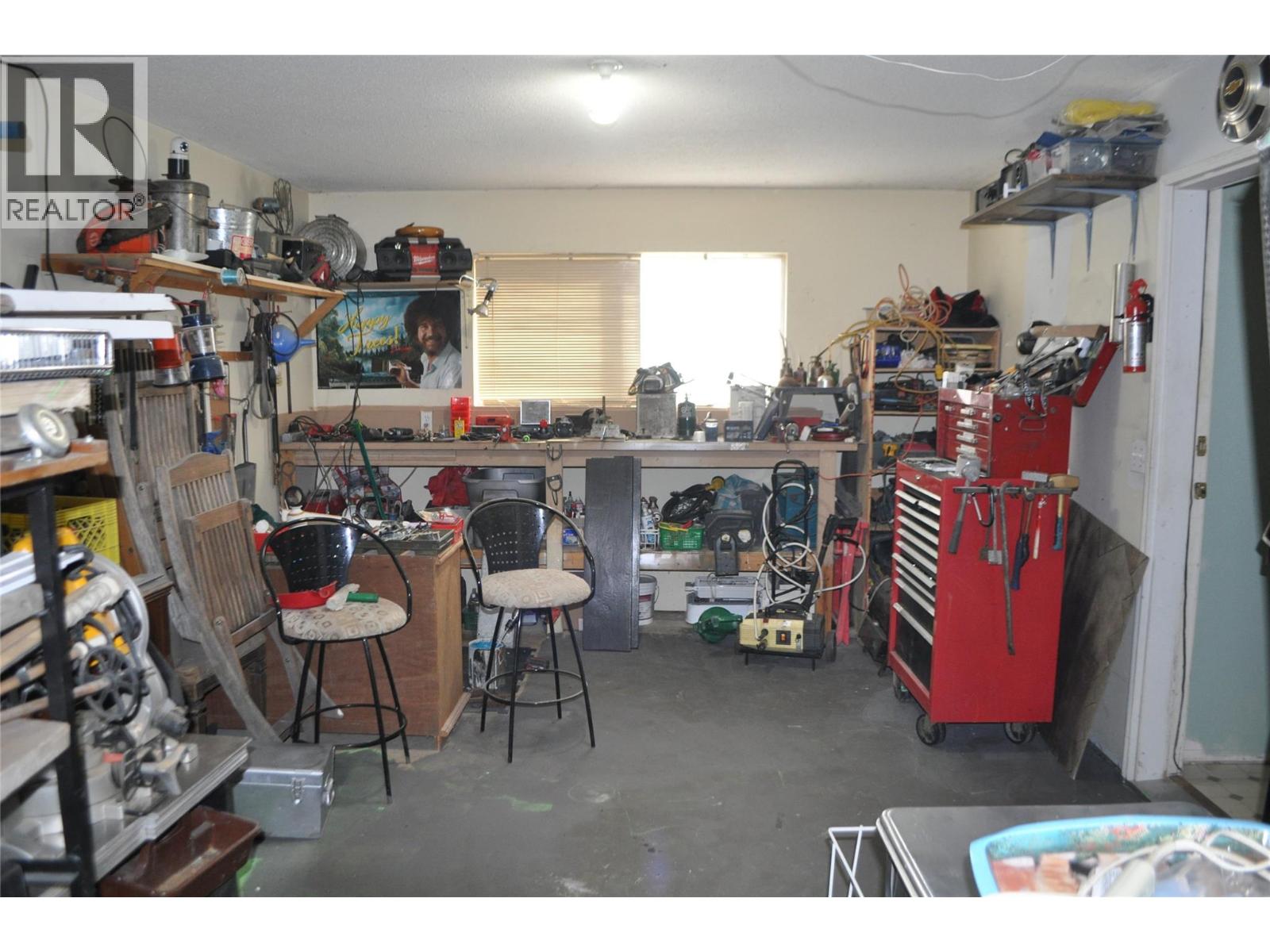 #5 407 BAIRD AVENUE - 24