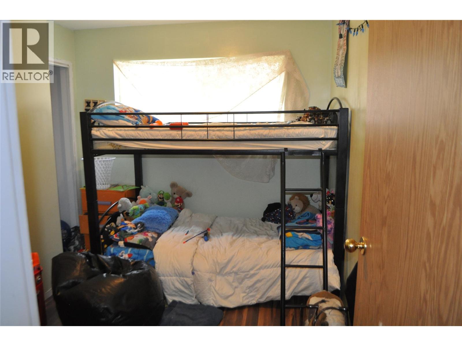 #5 407 BAIRD AVENUE - 14