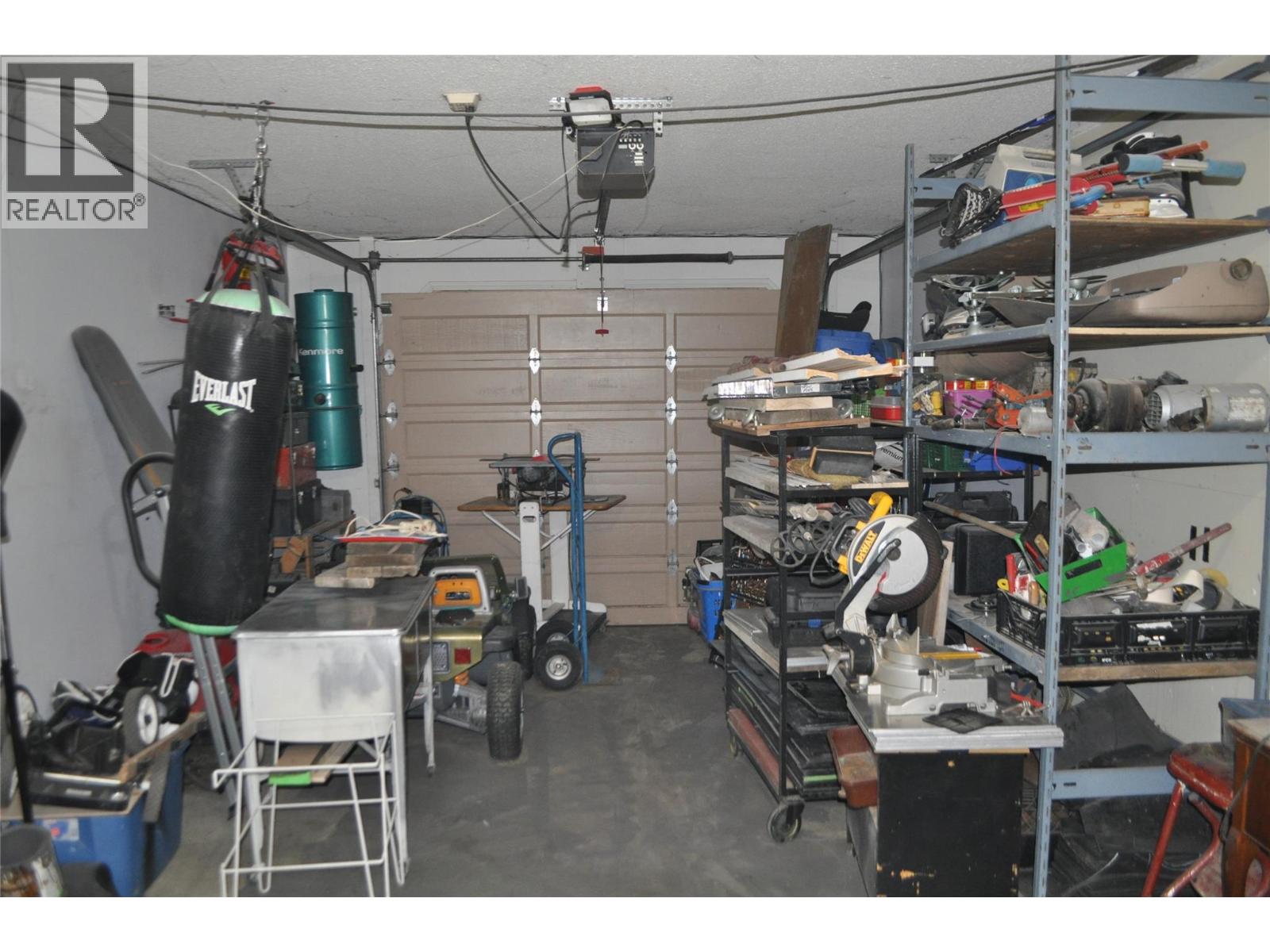 #5 407 BAIRD AVENUE - 25