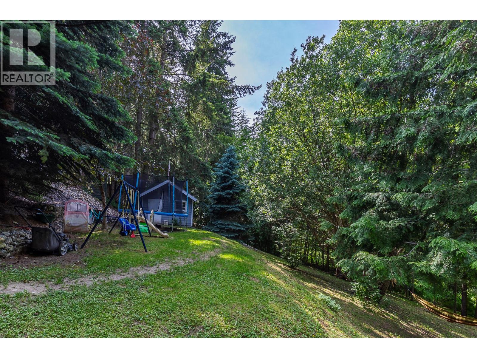  2861 5 Avenue Southeast, Salmon Arm