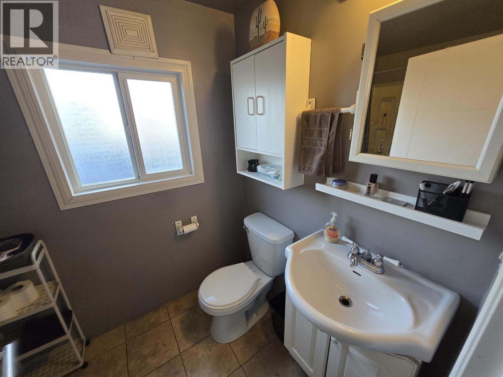 356 HOY STREET, Quesnel