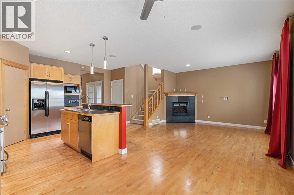 Single Family House for Sale in  New Brighton Manor SE New Brighton Calgary 