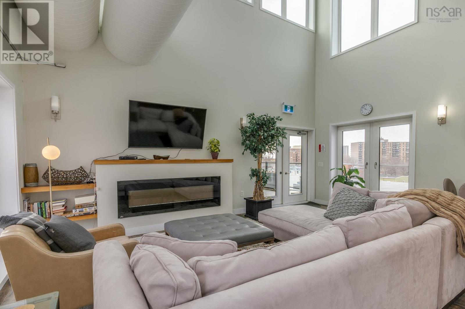 Property 20 of 43 of 308 5662 Roberts Street