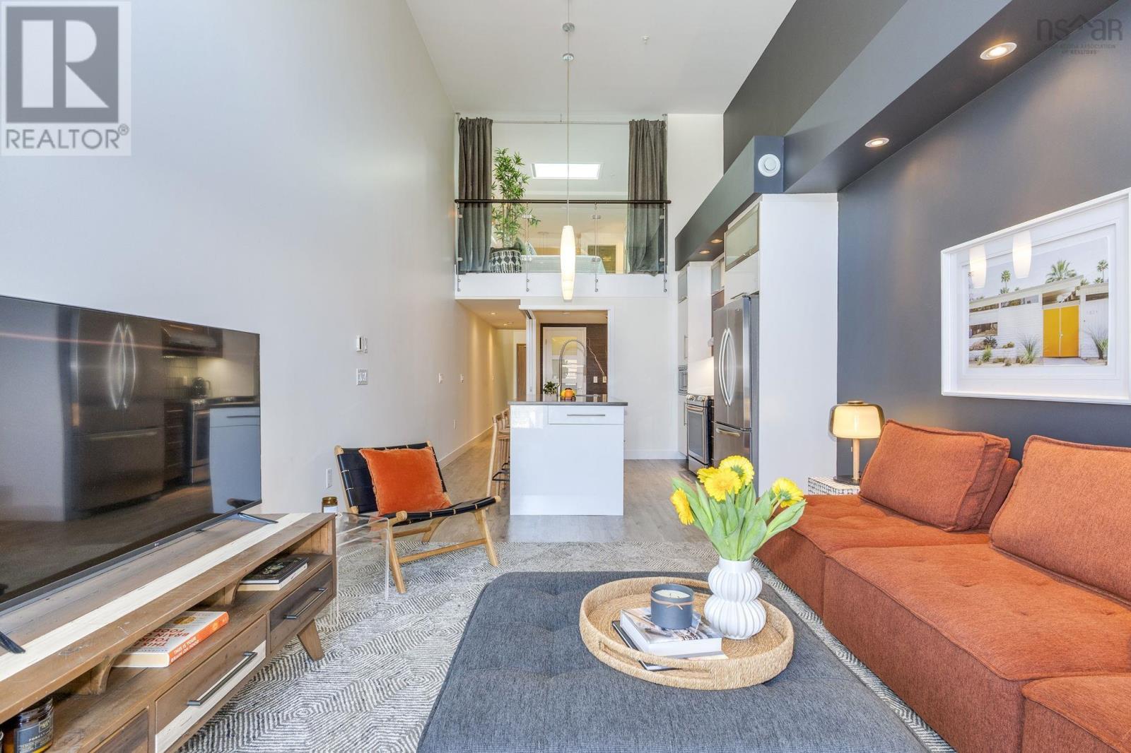 Property 12 of 43 of 308 5662 Roberts Street