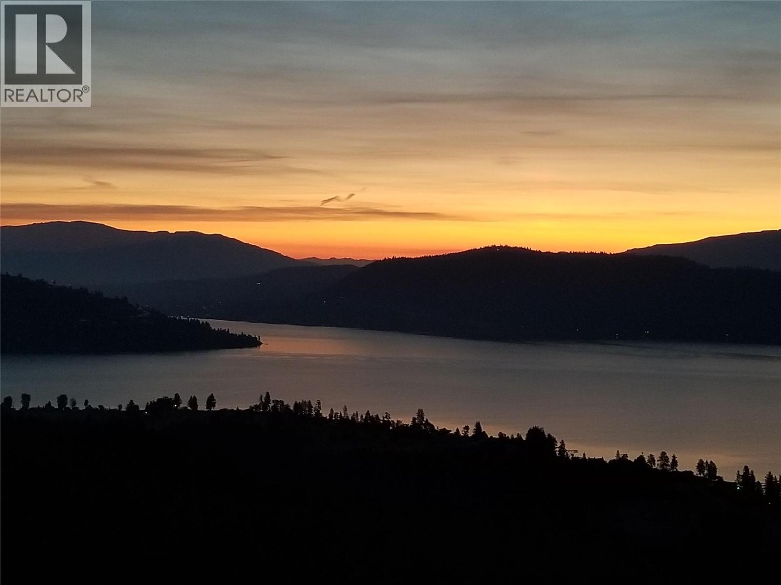 132 CROWN CRESCENT - Image 3