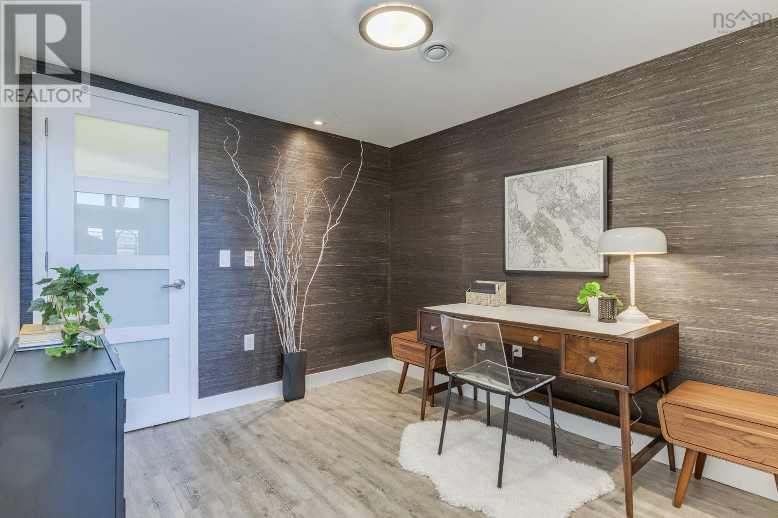 Property 41 of 43 of 308 5662 Roberts Street