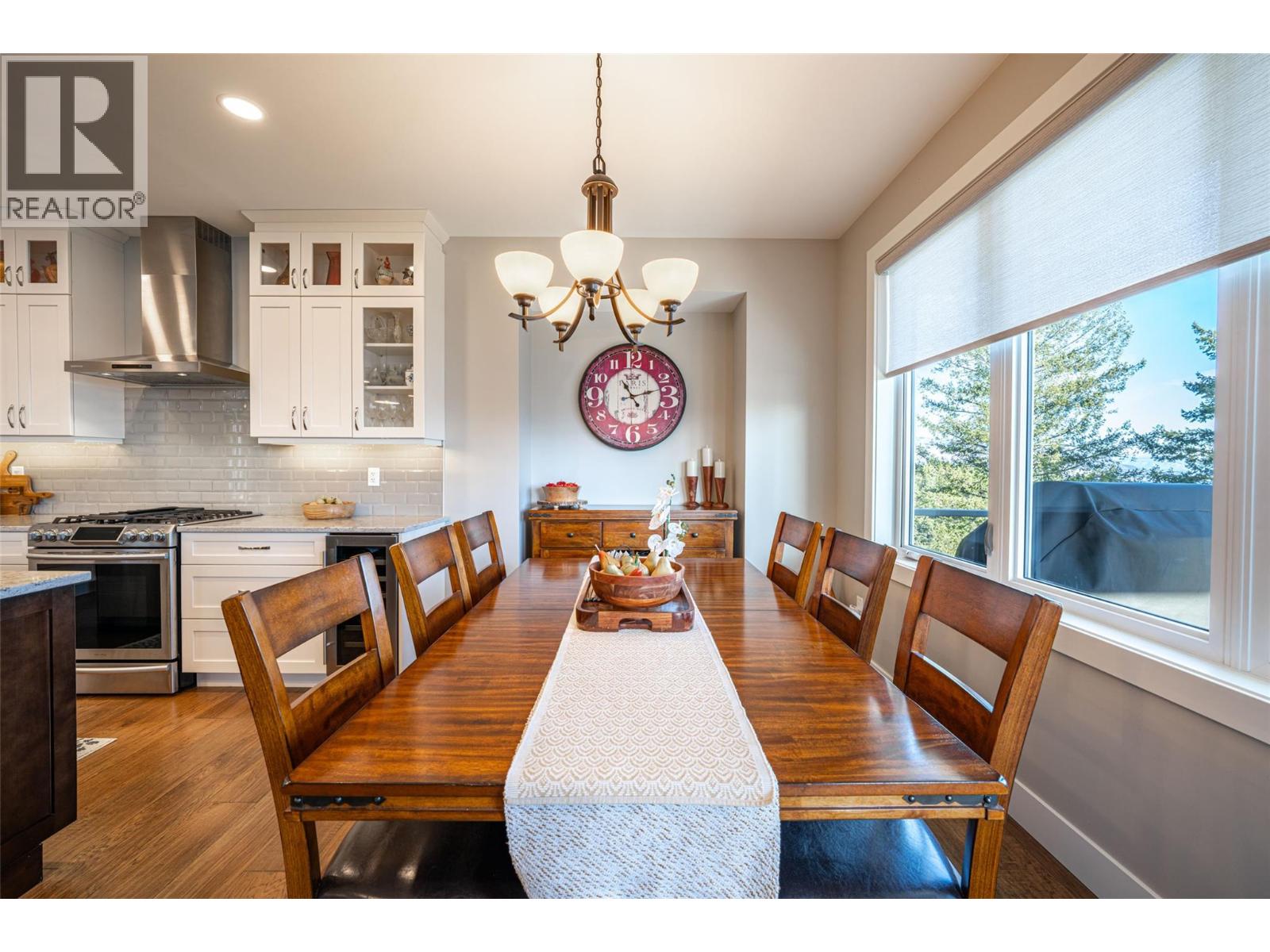 132 CROWN CRESCENT - 23