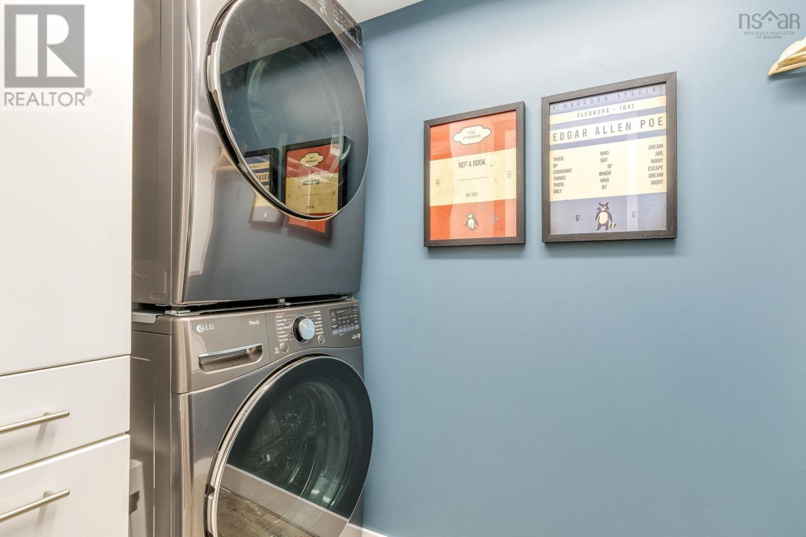 Property 6 of 43 of 308 5662 Roberts Street