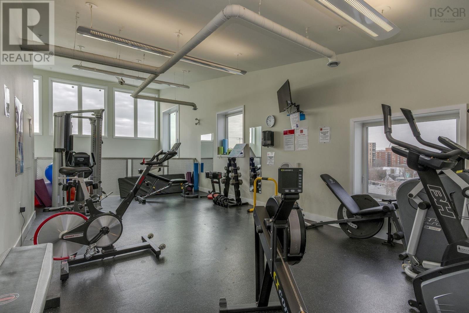 Property 37 of 43 of 308 5662 Roberts Street