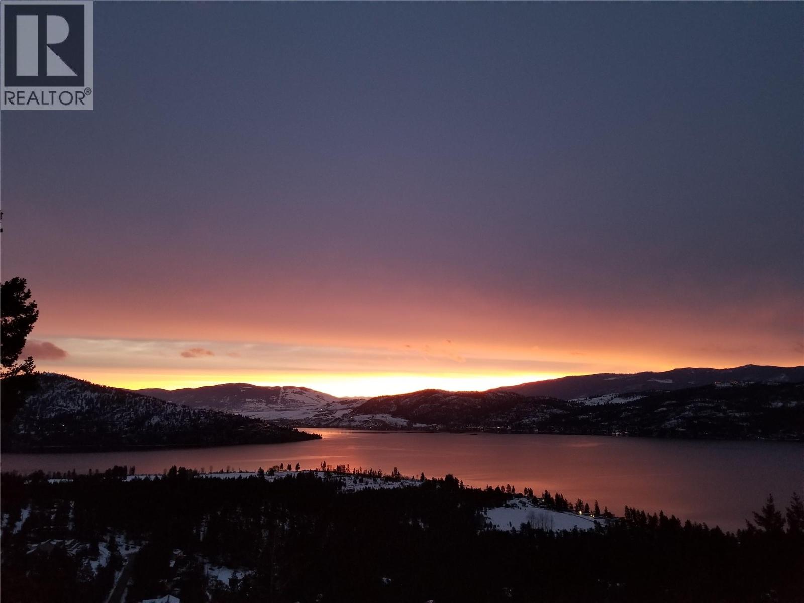 132 CROWN CRESCENT - 90