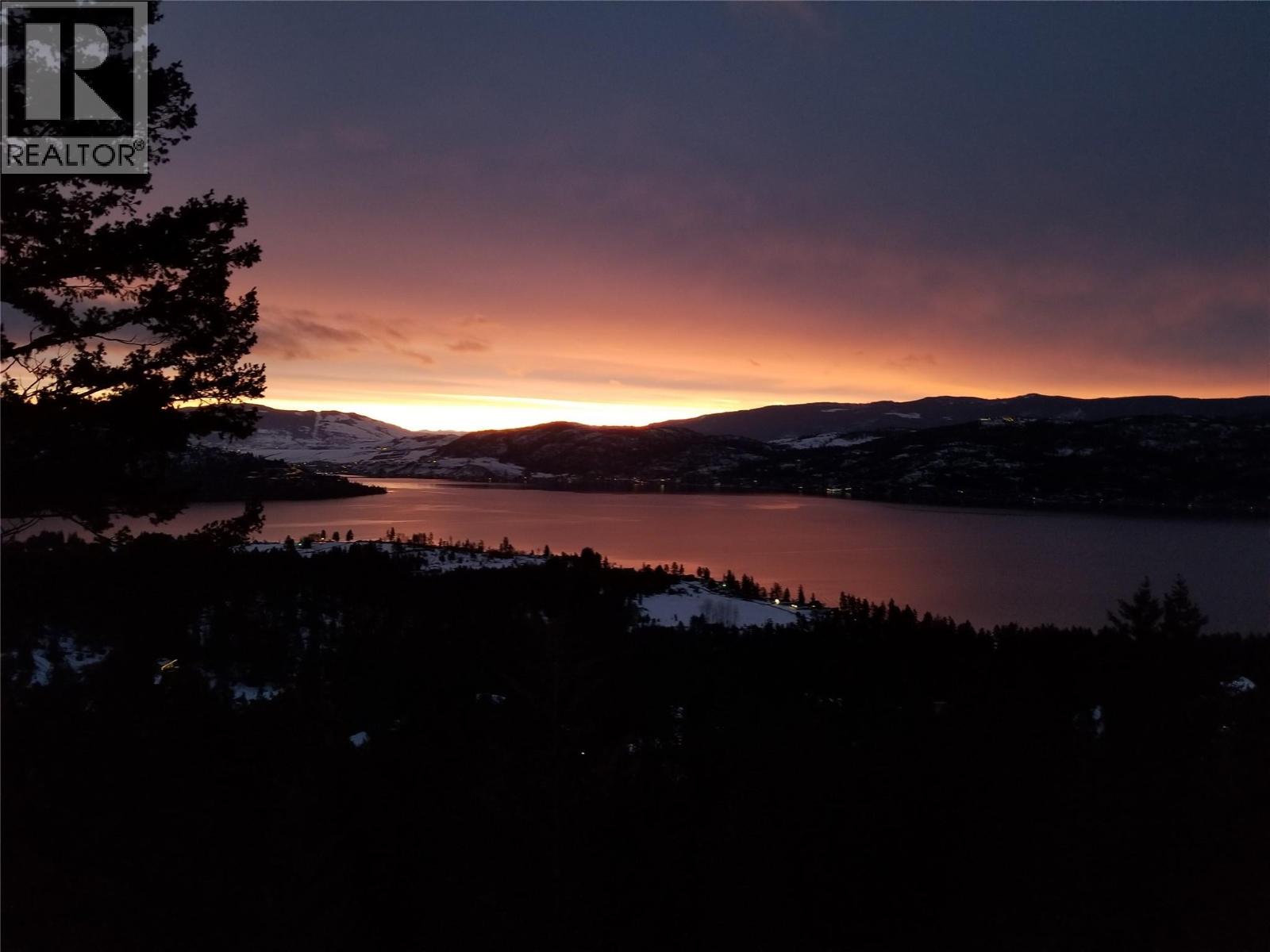 132 CROWN CRESCENT - 89