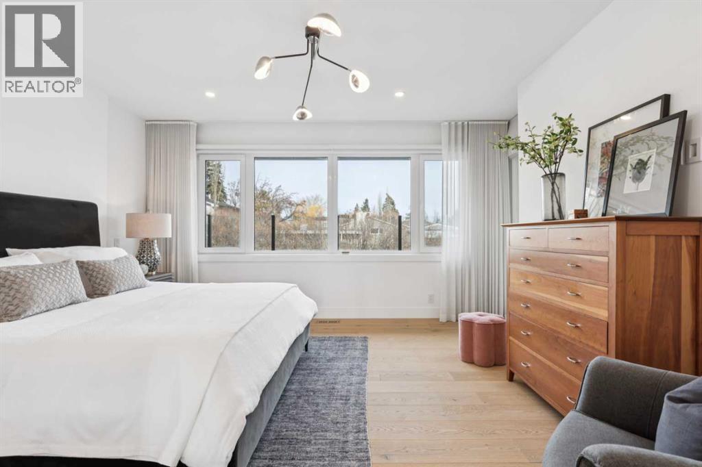 Single Family House for Sale in  Crescent Boulevard SW Britannia Calgary 