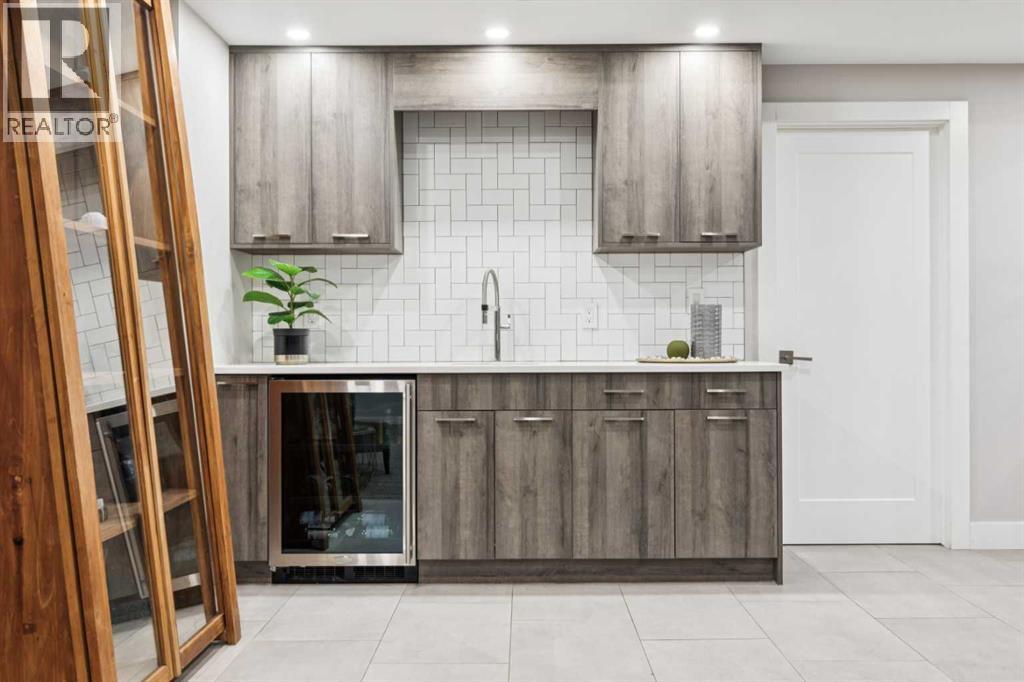 Single Family House for Sale in  Crescent Boulevard SW Britannia Calgary 