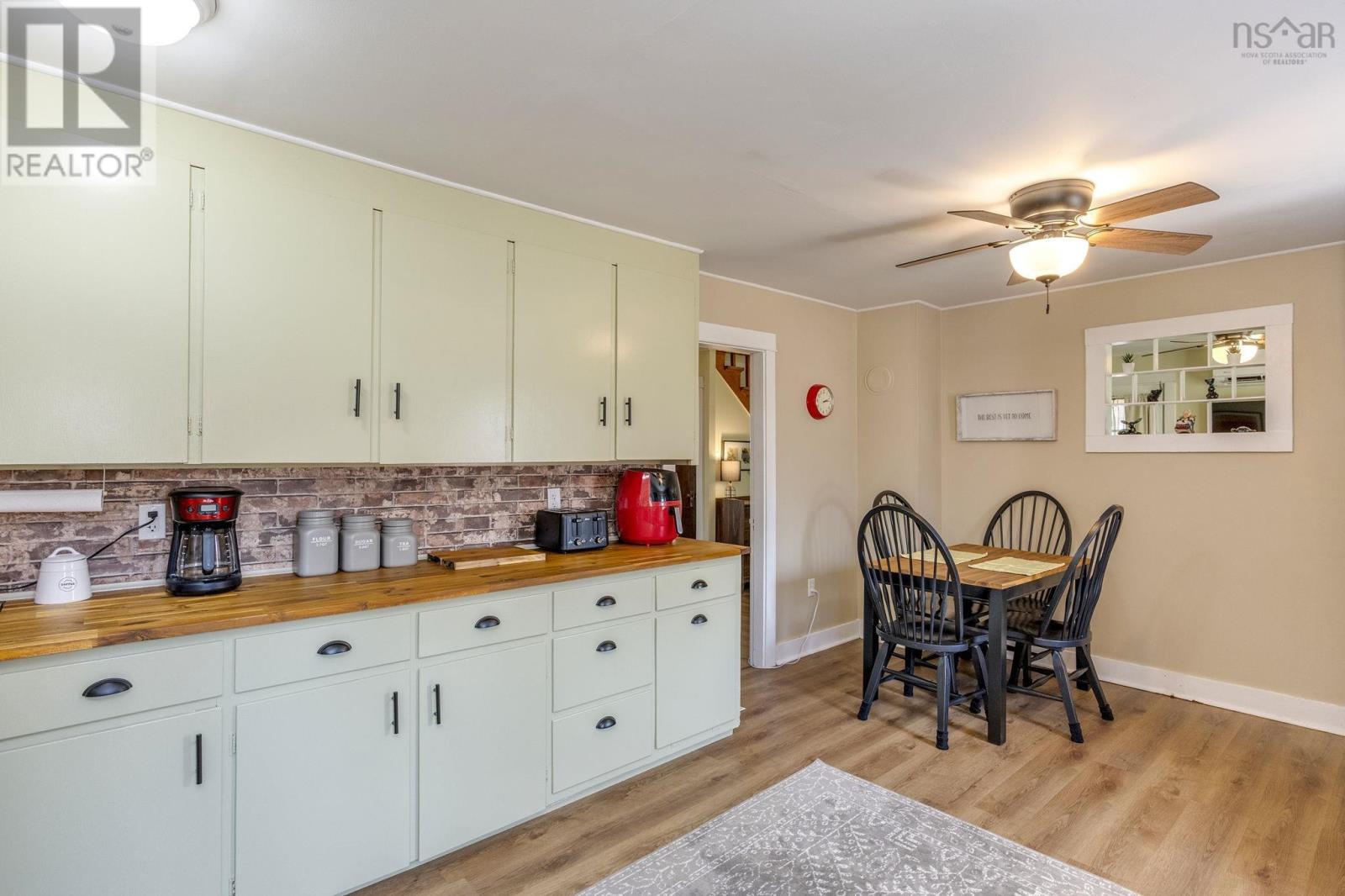 Property 21 of 46 of 35 Pleasant Street