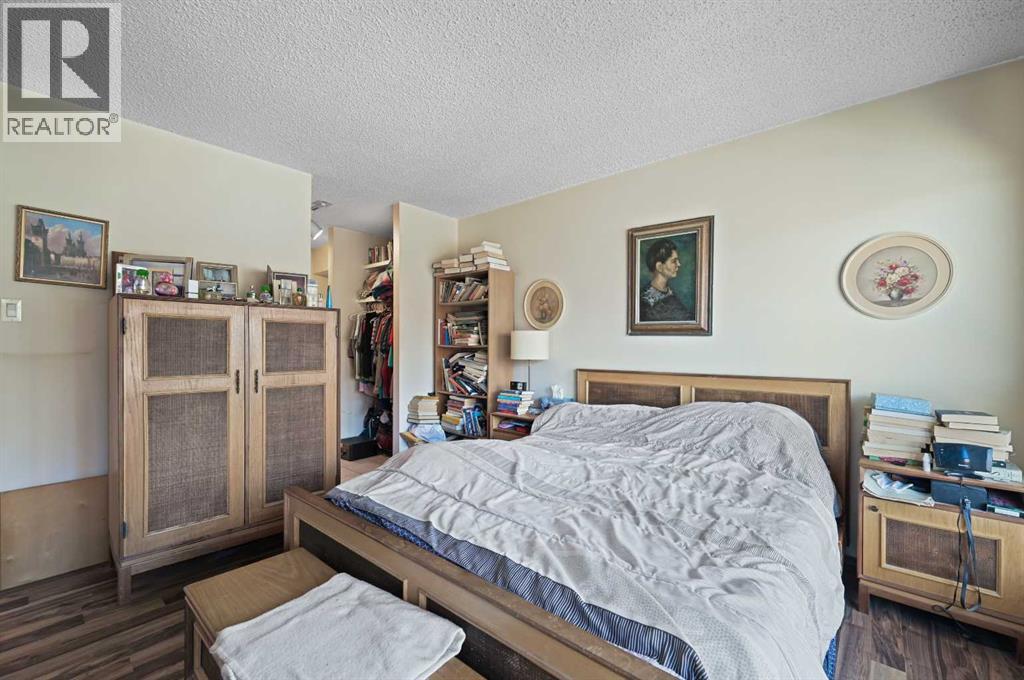 Single Family House for Sale in A   Avenue SW Mission Calgary 