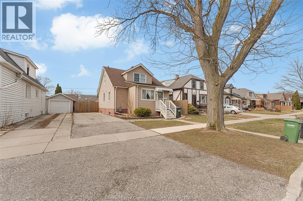 1771 Windermere ROAD - 1