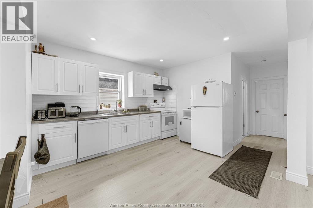 1771 Windermere ROAD - 17