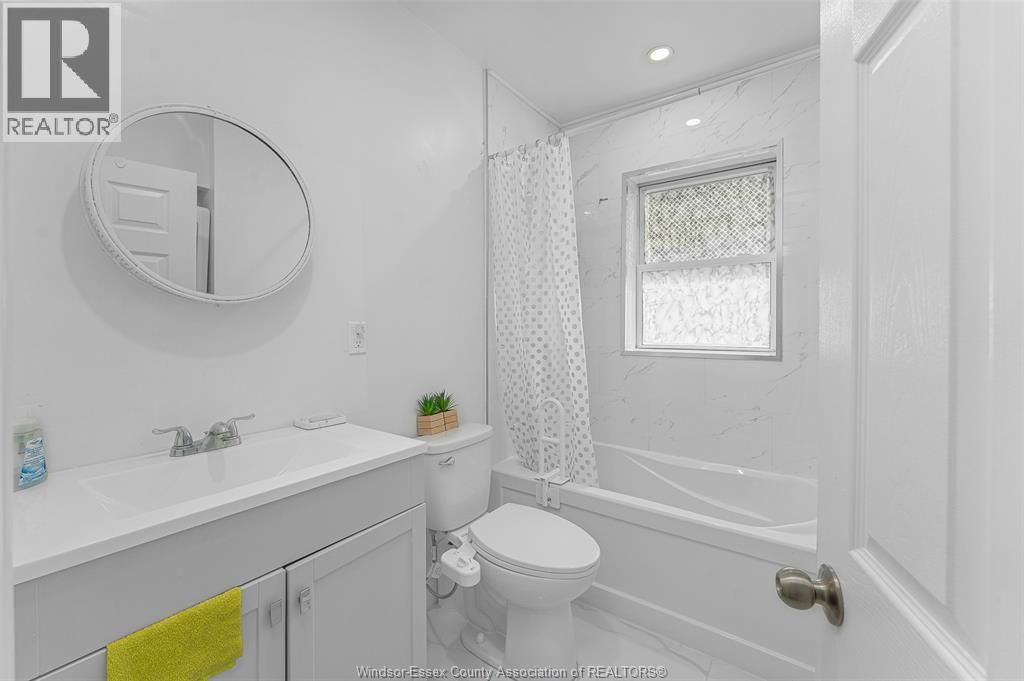 1771 Windermere ROAD - 19