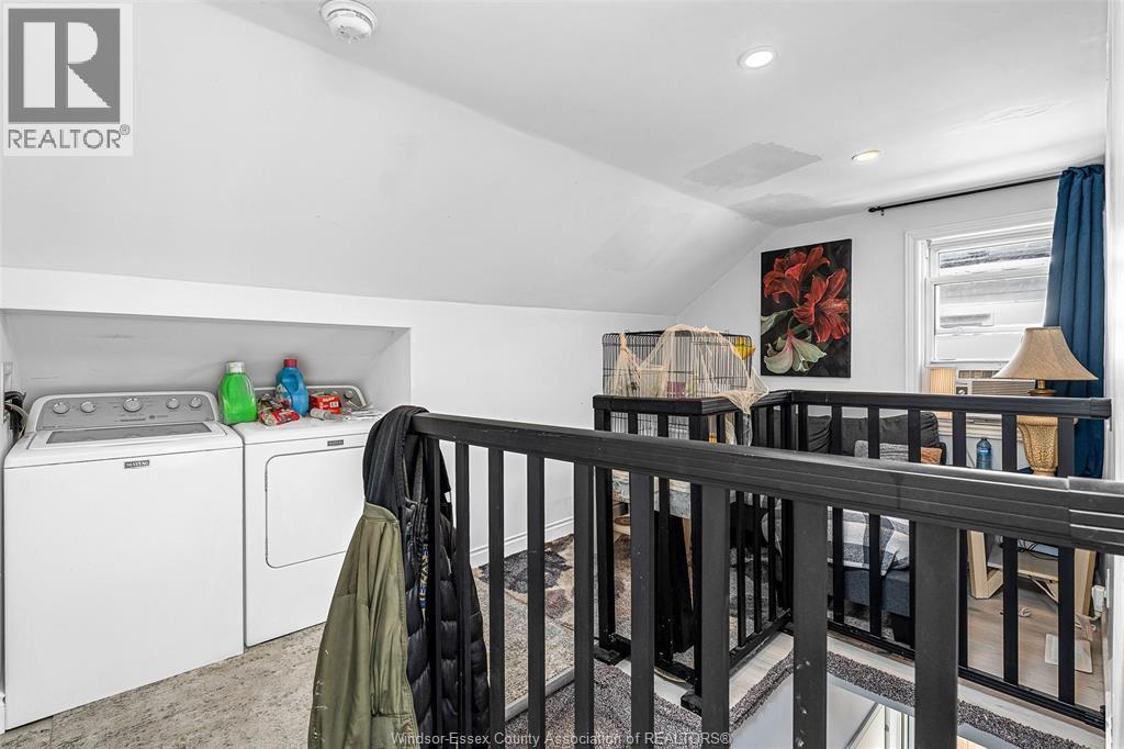 1771 Windermere ROAD - 32