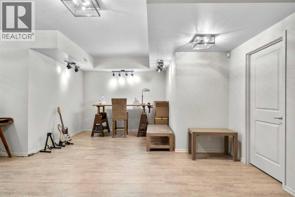 Single Family House Bungalow for Sale in  Discovery Ridge Boulevard SW Discovery Ridge Calgary 