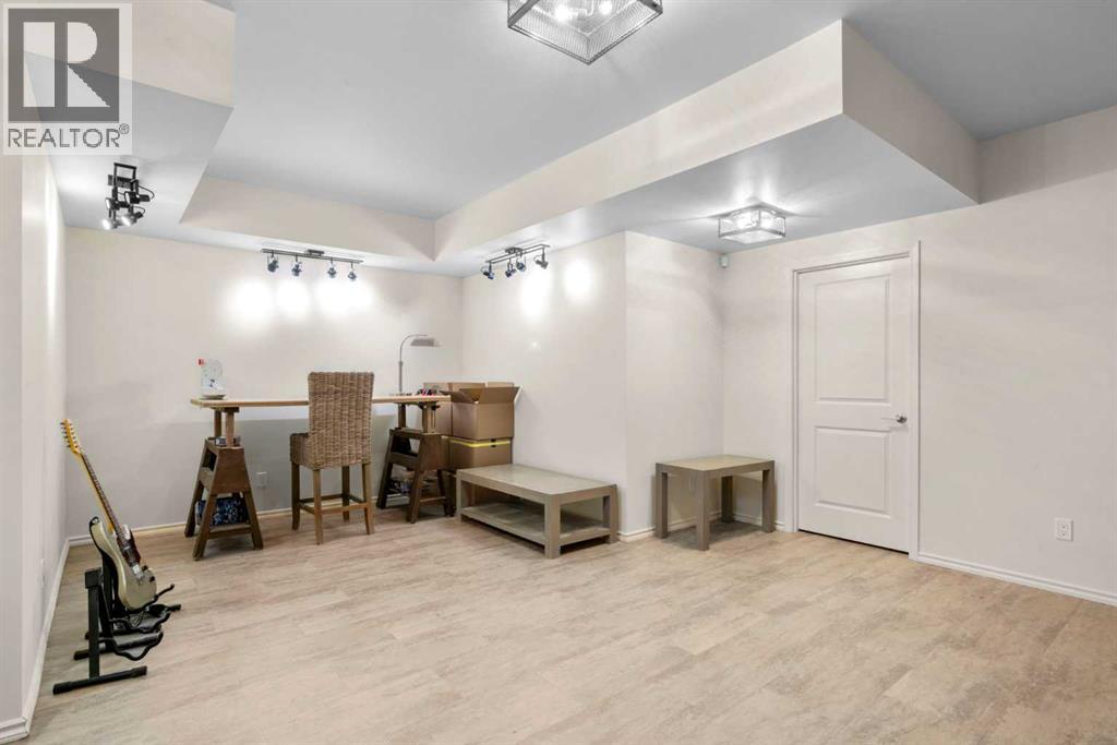 Single Family House Bungalow for Sale in  Discovery Ridge Boulevard SW Discovery Ridge Calgary 